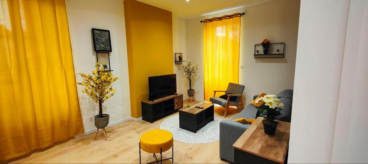Appartements A Theme 클레르몽페랑 외부 사진
