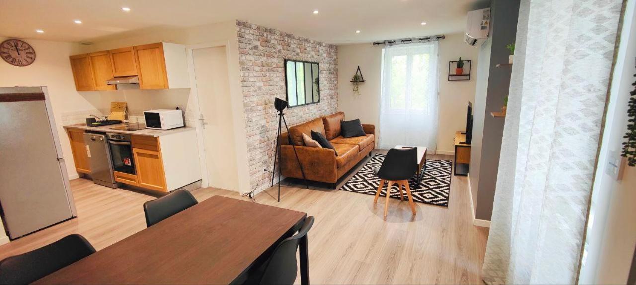 Appartements A Theme 클레르몽페랑 외부 사진